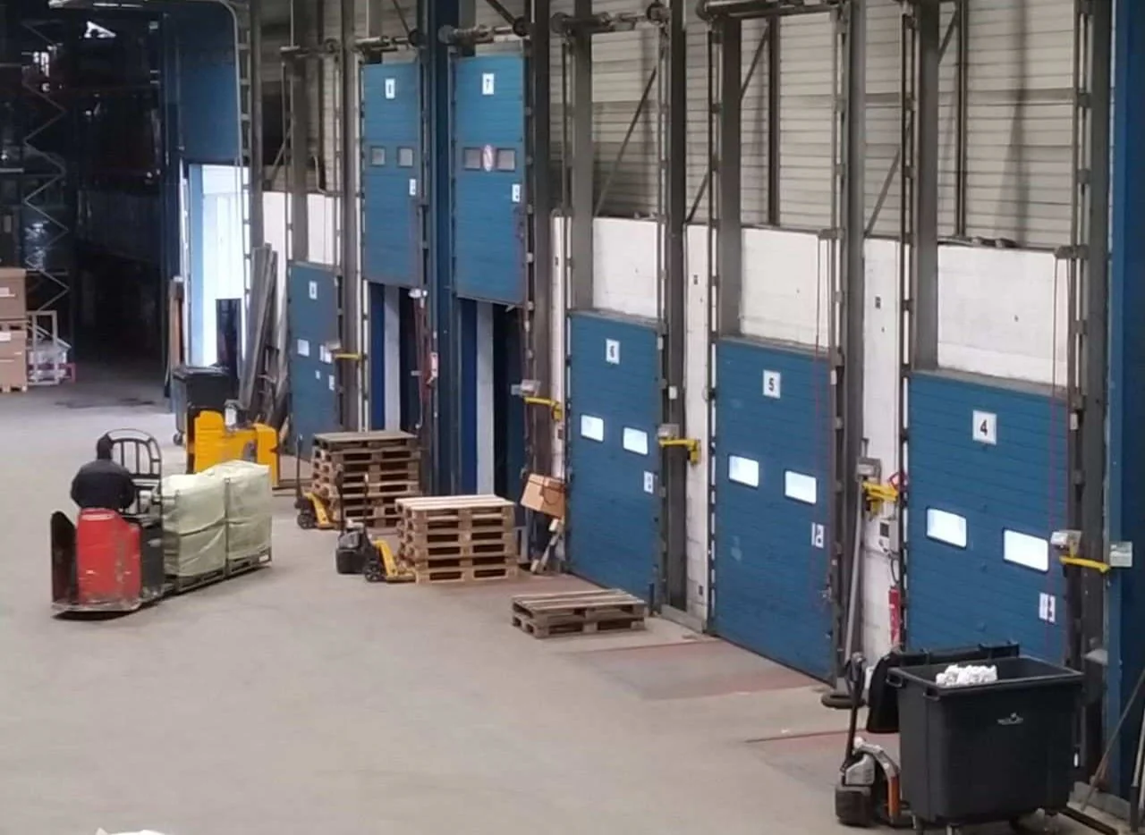 Quais de chargement d’un entrepôt logistique